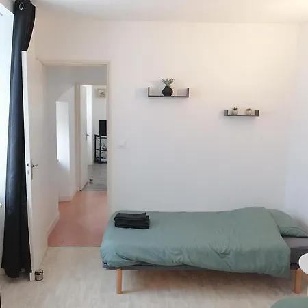 Dans Le Centre Historique - Appartement Montsalvy
