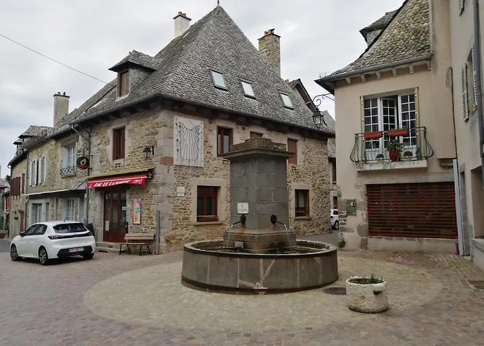 Διαμέρισμα Dans Le Centre Historique - Montsalvy